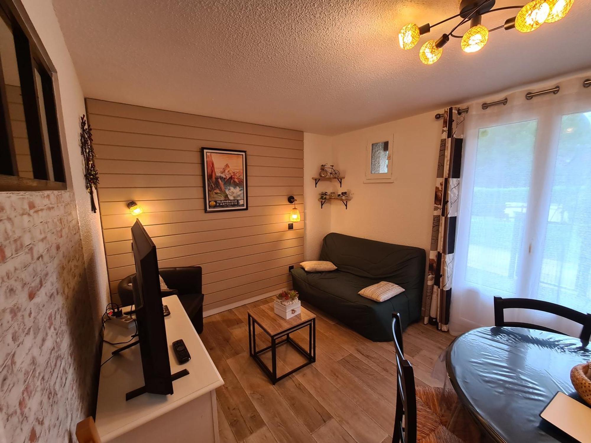 Escapade Montagne En Famille, Appartement Cosy Avec Piscine Couverte Bielle Екстер'єр фото