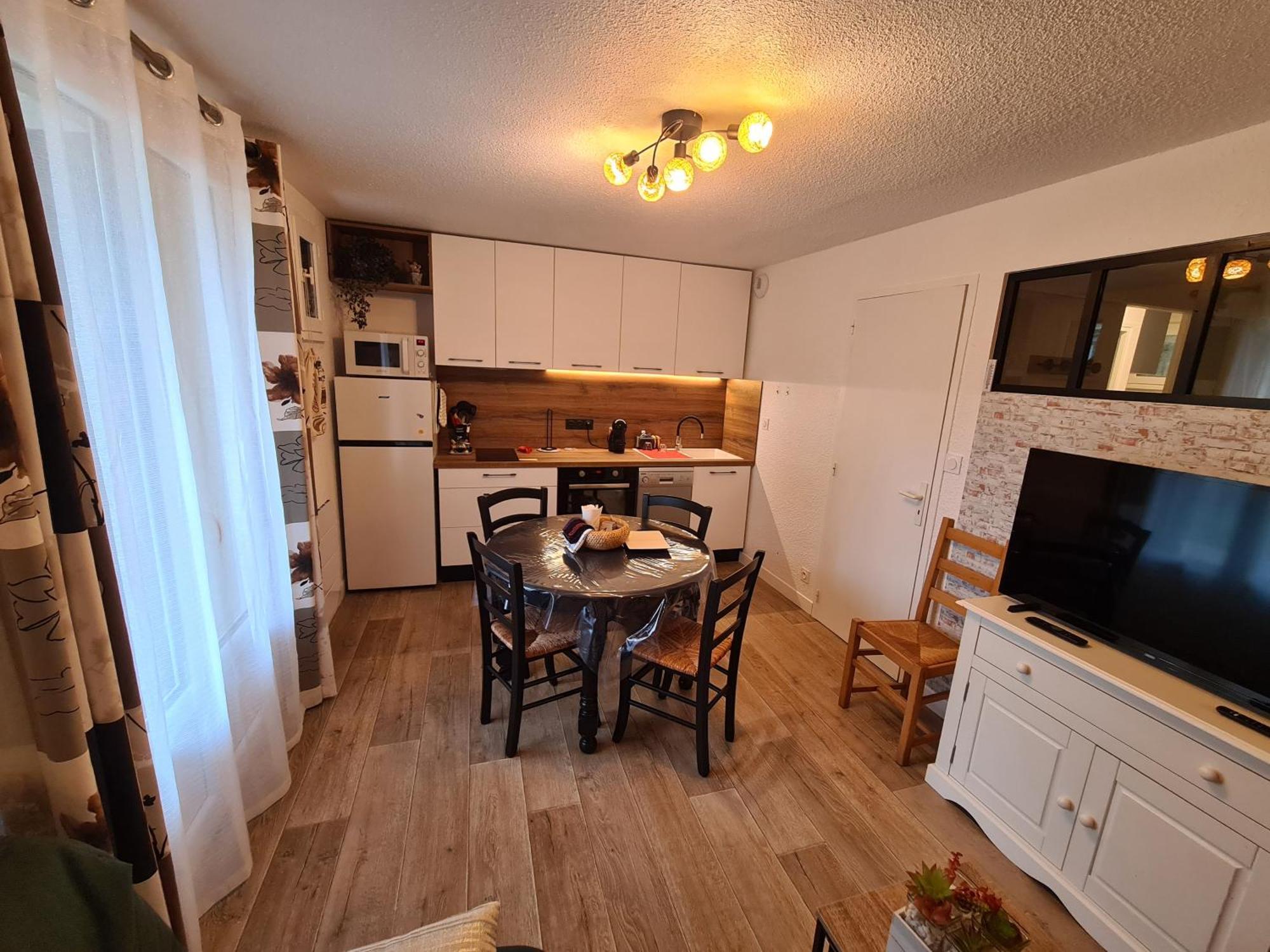 Escapade Montagne En Famille, Appartement Cosy Avec Piscine Couverte Bielle Екстер'єр фото