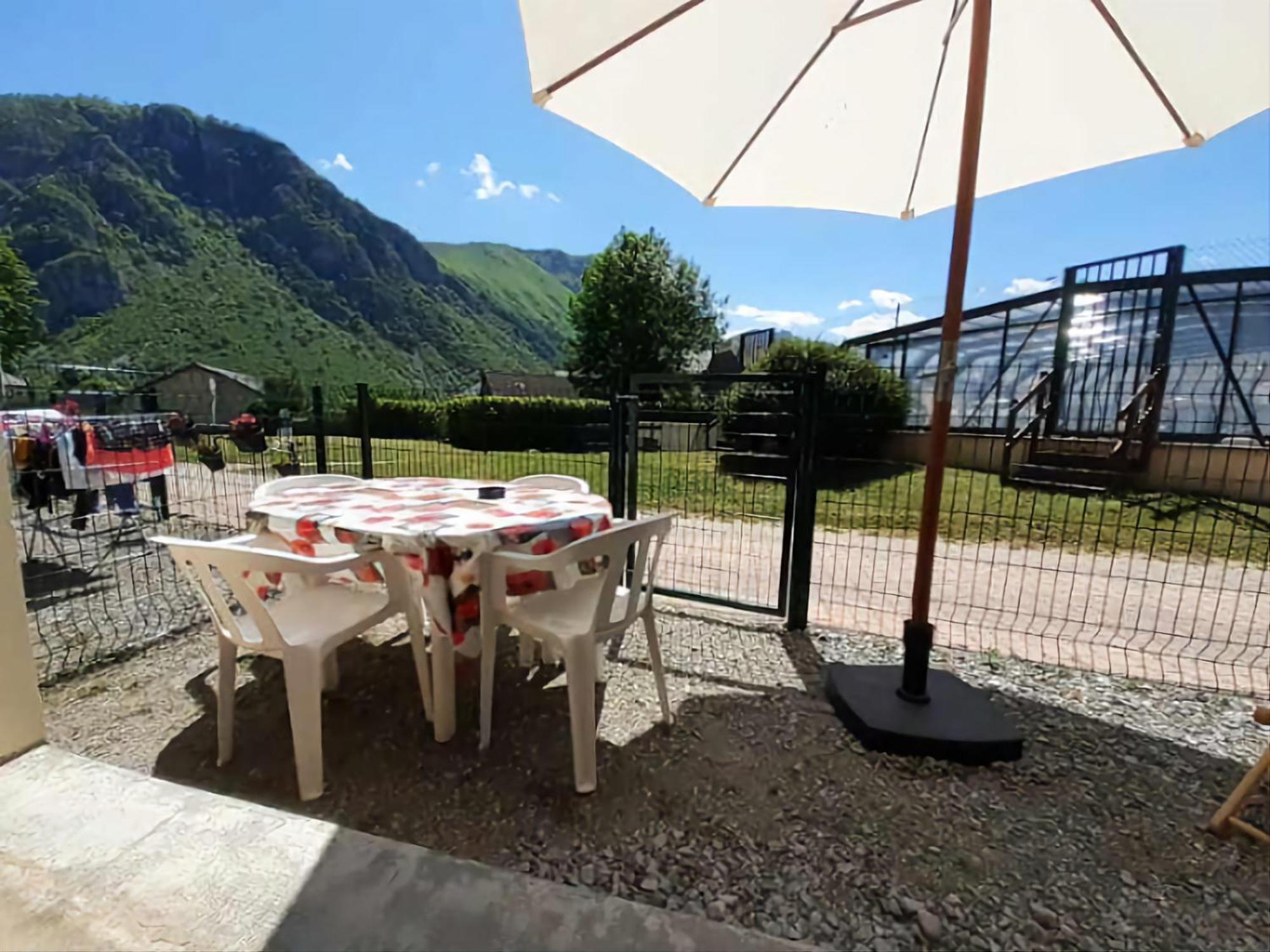 Escapade Montagne En Famille, Appartement Cosy Avec Piscine Couverte Bielle Екстер'єр фото